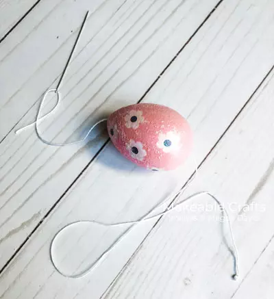 Easter Egg Craft | Thread your thread through your egg