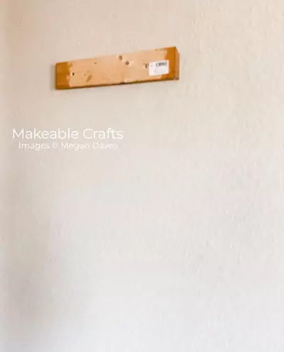 pallet wood wall decor | using french cleats