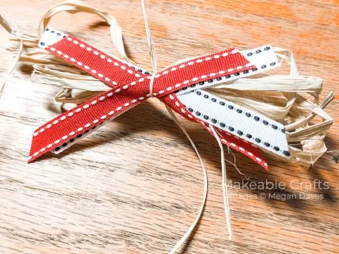 remaking a junk store find | making a scrap bow