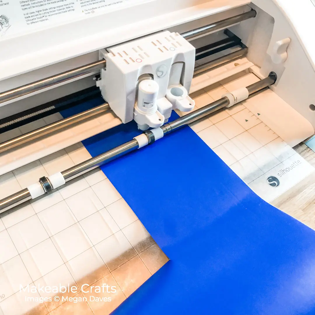 ecutter with vinyl for patriotic craft