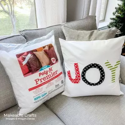 Easy DIY Accent Pillow For the Holidays