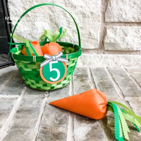 2-in-1 St Patrick's Day & Easter Bean Bag Toss Game - Double Sided Holiday Tossing Game For Kids